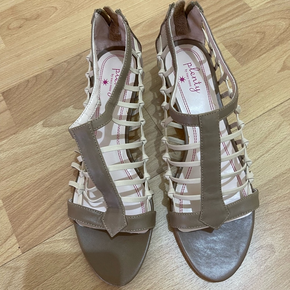 PLENTY by TRACY REESE “Julie” two-tone sandal-“Beige/Bone”. Size 38 1/2=8.5. NWB